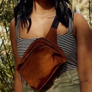 BAGGU Brown Crossbody Bag